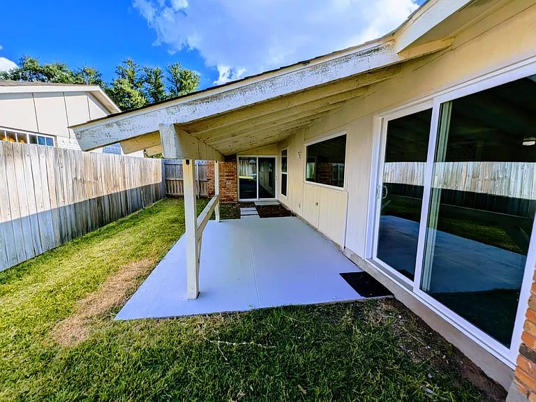949 Mossvine Dr — Photo 23
