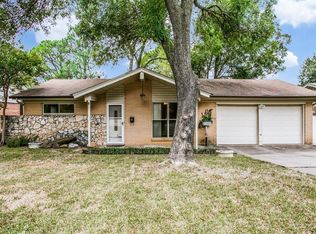 414 Norman Dr, Euless, TX 76040