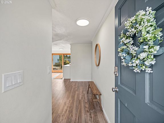 4th image of 14838 SE Karen Ct
