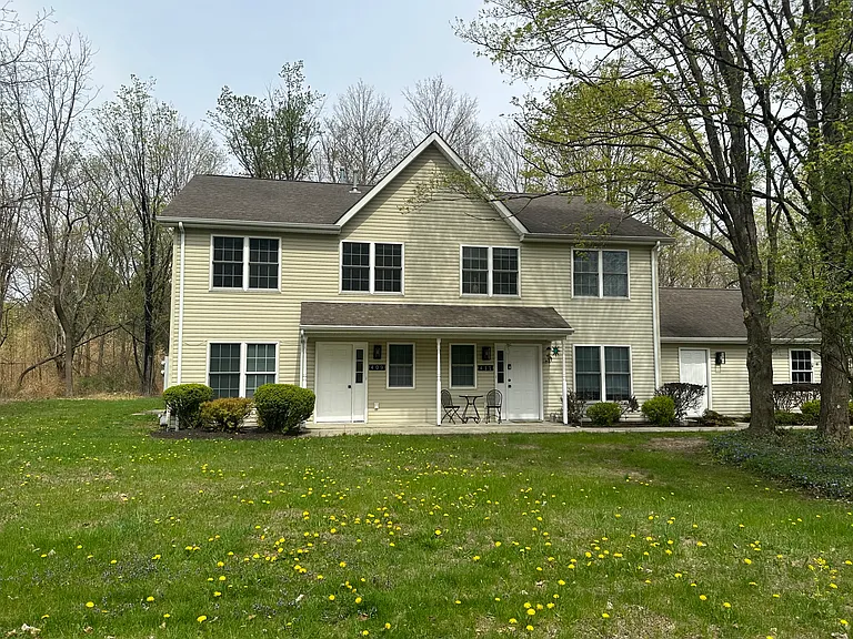 409 Kings Hwy — Photo 2