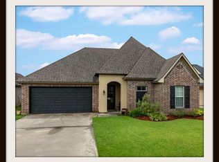 312 Forest Creek Dr, Scott, LA 70583
