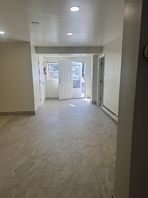 2 bed, $2,800 — Photo 2