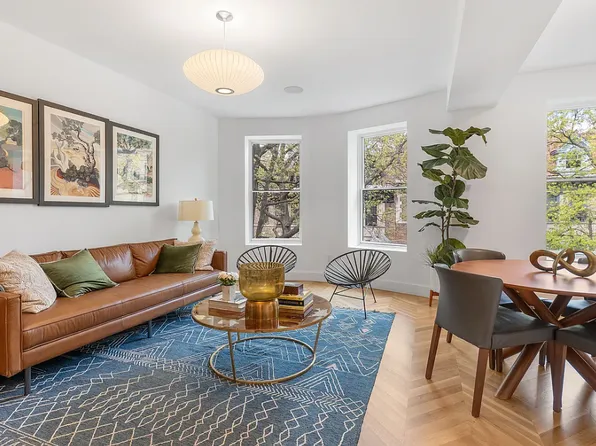 590 6th Street 3L image 2 of 10
