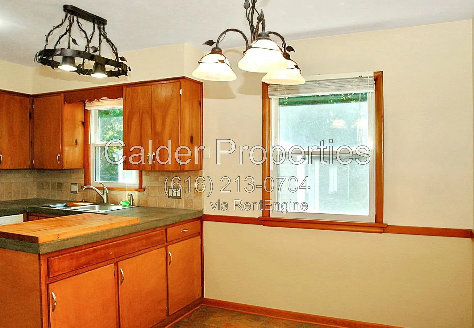 3 bed, 1.0 bath, 1554 sqft, $2,200 — Photo 4