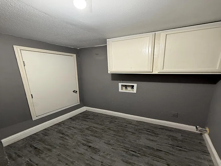 9400 Doliver Dr #34 — Photo 32