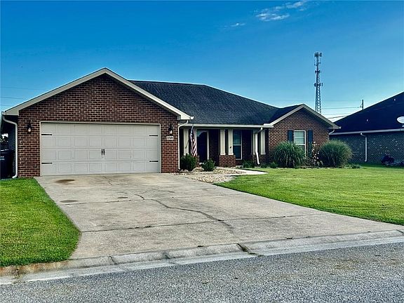 2nd image of 33589 Fieldstone Ln