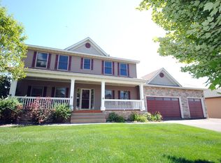6590 Clearwater Creek Dr, Lino Lakes, MN 55038