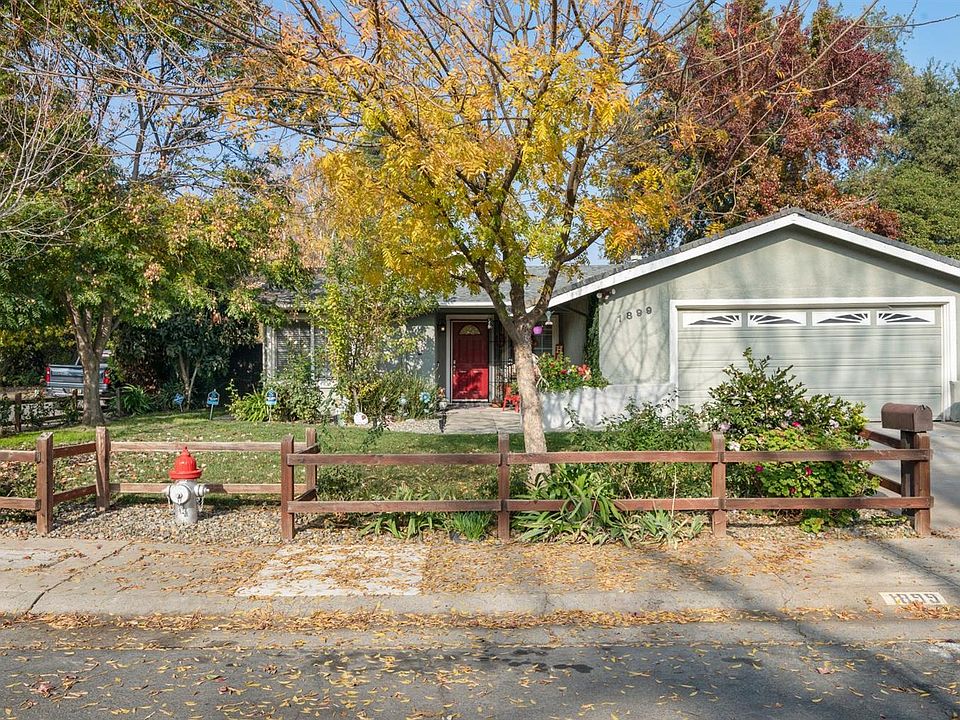 1st image of 1899 Oak Bluff Way #F