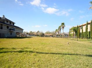 130 Sandy Cv, Houston, TX 77058