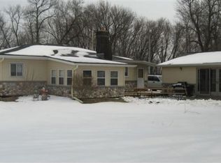 9061 Riverview Ln, Fremont, WI 54940