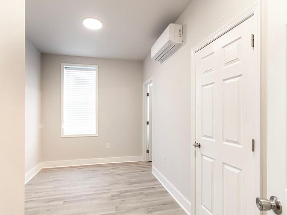 4th image of 3146 N Franklin St #1