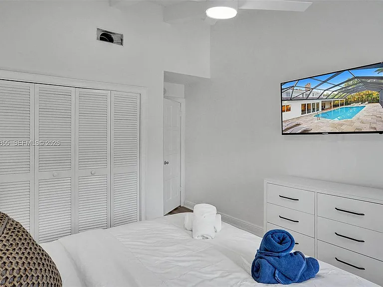 2120 SW 28th Way — Photo 30