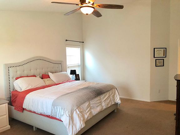 4th image of 25389 Mountain Springs St
