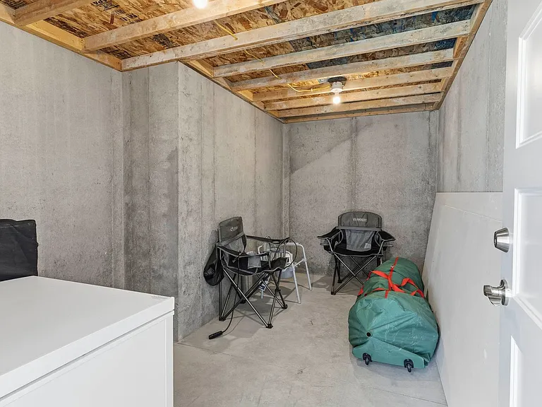 8849 Moonbug Ln — Photo 43
