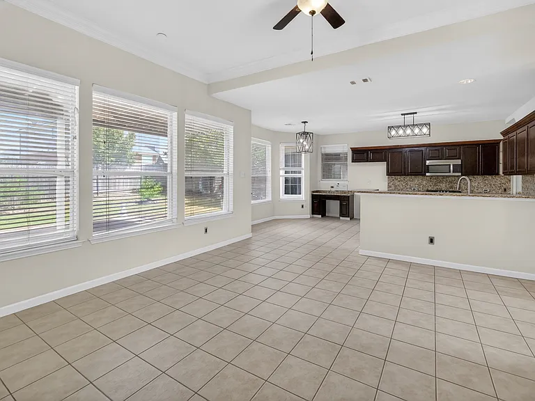7903 Clear Fork Trl — Photo 15