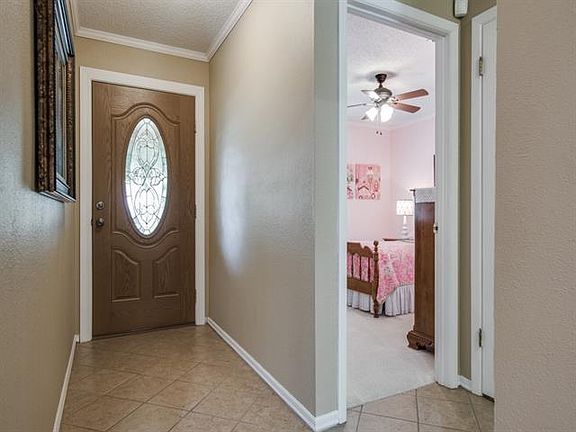 5th image of 2904 Columbine Dr