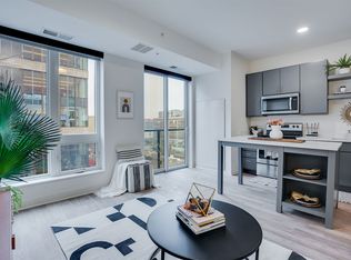 Sora, Minneapolis, MN 55415