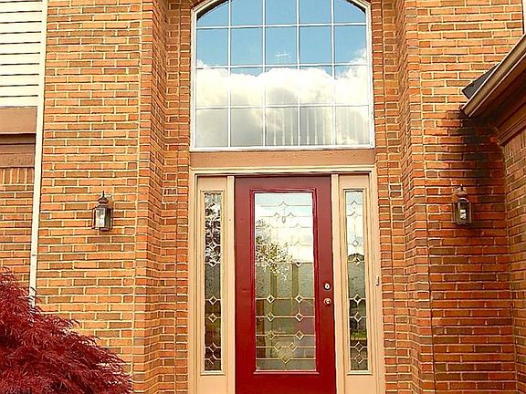 2nd image of 8824 Stonebridge Ct