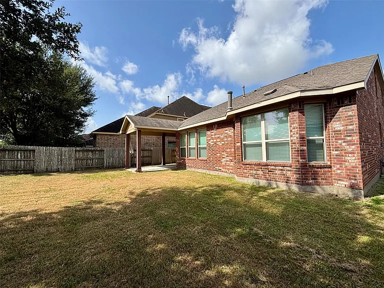 17626 Sauki Ln — Photo 32