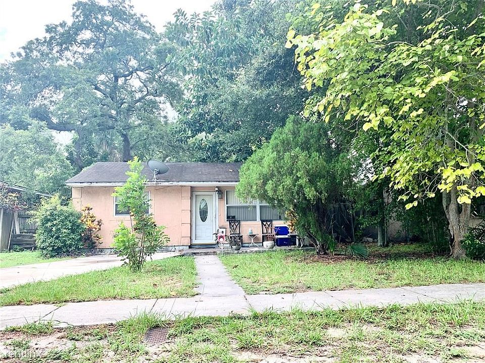 1st image of 4700R 13th Ave S