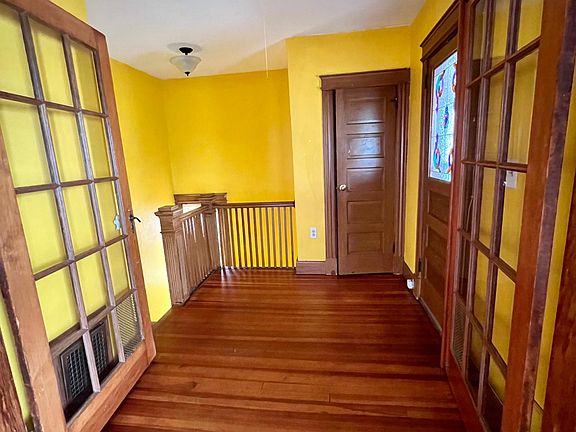 front entrance, with closet and walk out porch