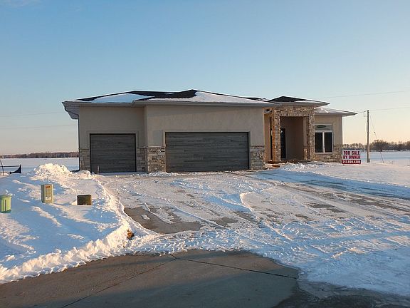 3rd image of 210 S Canterbury Cir