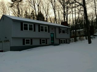 23 Rockwood Ter, Auburn, NH 03032