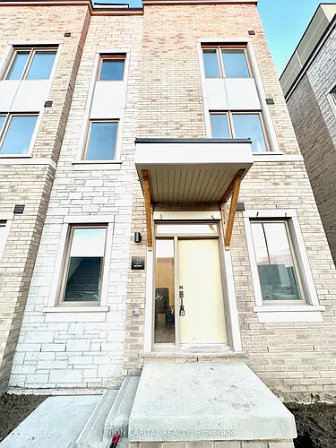 31 Mable Smith Way Photo 1