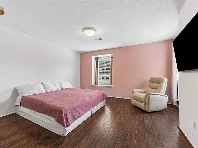 1908 Augusta Dr #3 — Photo 11
