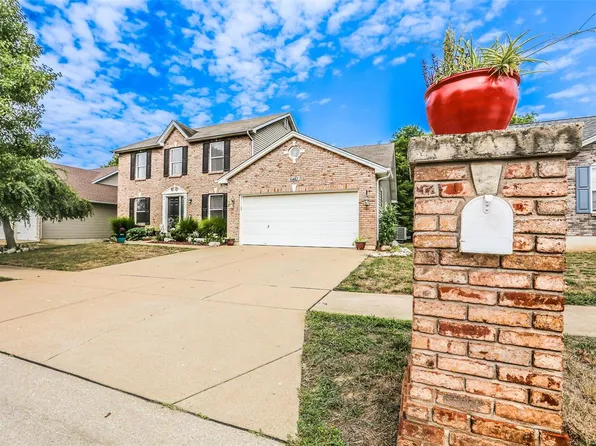 6483 Glenstone Dr, Imperial, MO 63052