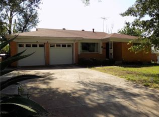 1951 Halbert St, Fort Worth, TX 76112