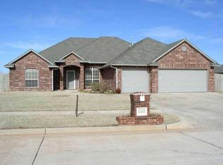 1317 W Continental Way, Mustang, OK 73064