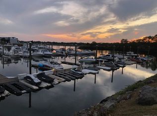 275 Popes Island Rd #A13, Milford, CT 06461