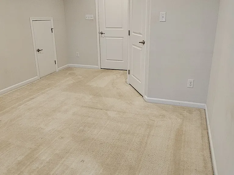 2012 Connecticut Ln — Photo 24