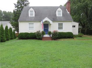 1104 Old Williamsburg Rd, Sandston, VA 23150