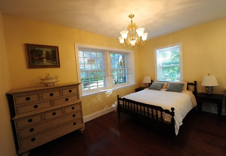 259 Kent St #1 — Photo 15