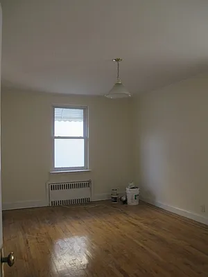 Rented by Aidonis Realty | media 19