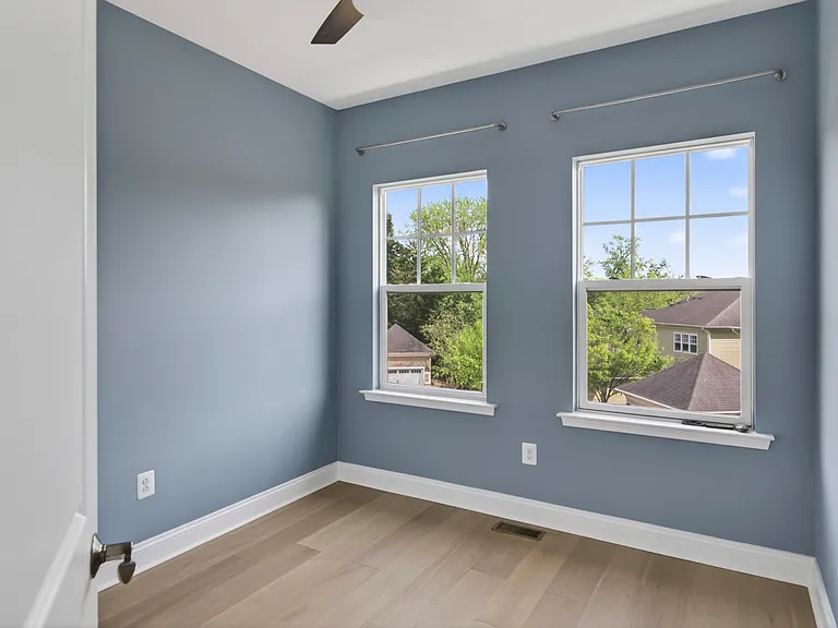 89 Southgate Ave — Photo 22