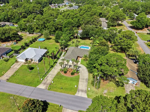2165 Salamanca St, Navarre, FL 32566