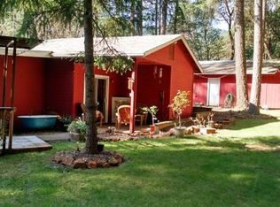 1881 Powell Creek Rd, Williams, OR 97544