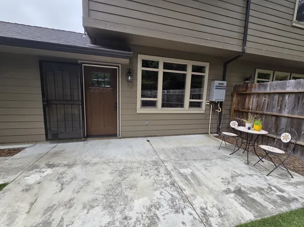 4175 Berner Ln #B, Eureka, CA 95503