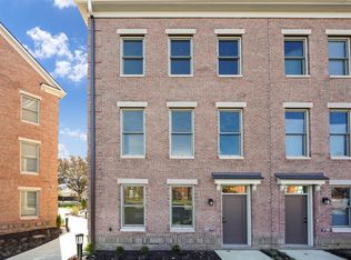 945 Sycamore Dr SE, Washington, DC 20032