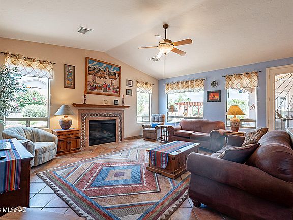 5th image of 881 E Bentwater Pl