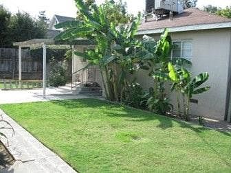 3rd image of 1498 N Thorne Ave
