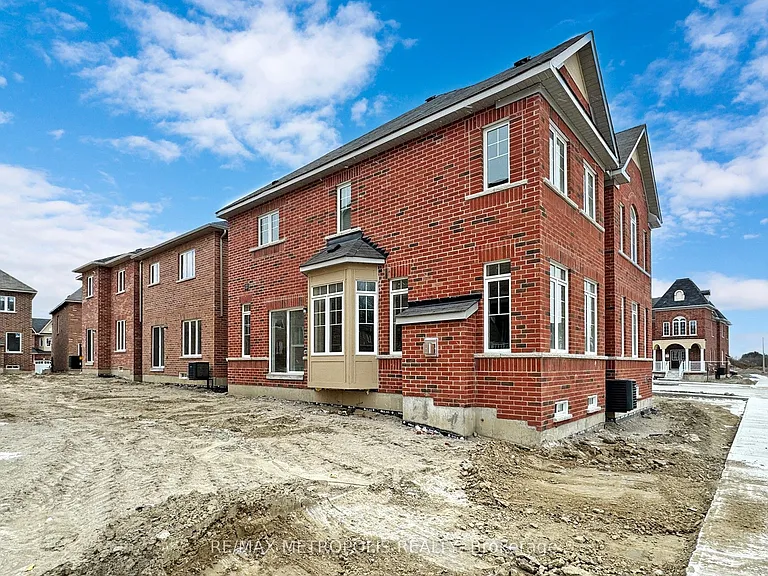 647 Fleetwood Dr — Photo 49