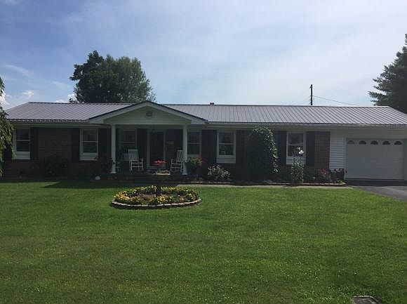 1st image of 113 Circle Ln