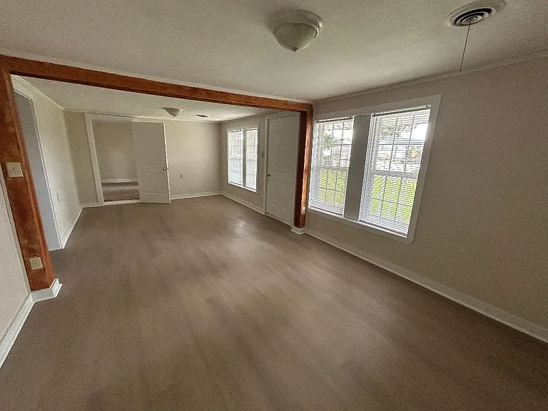 7895 Sallie Ave — Photo 7