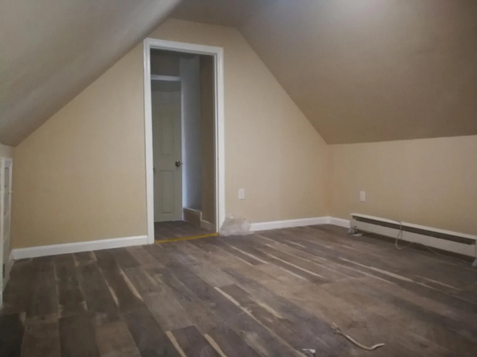 4 bed, 1300 sqft, $2,700 — Photo 4