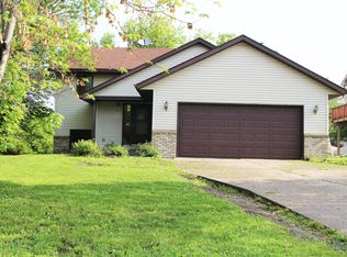 2345 Eldridge Avenue E, North Saint Paul, MN 55109