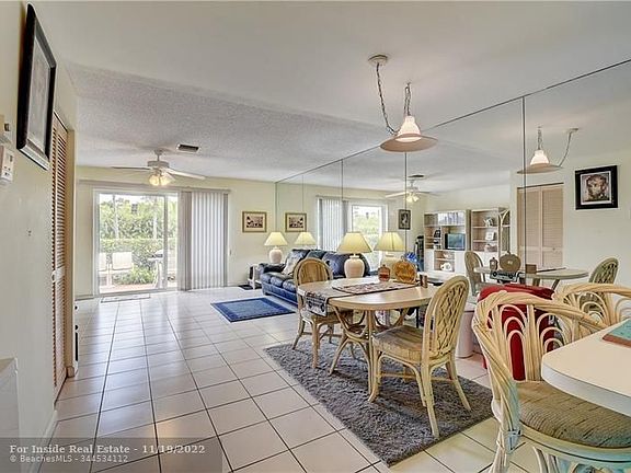5th image of 370 Waterside Dr #370